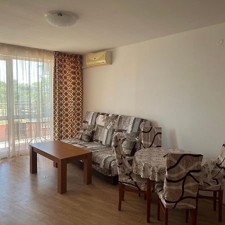 Riviera Fort Beach Apartments By Kalina Resort, Ravda Esterno foto