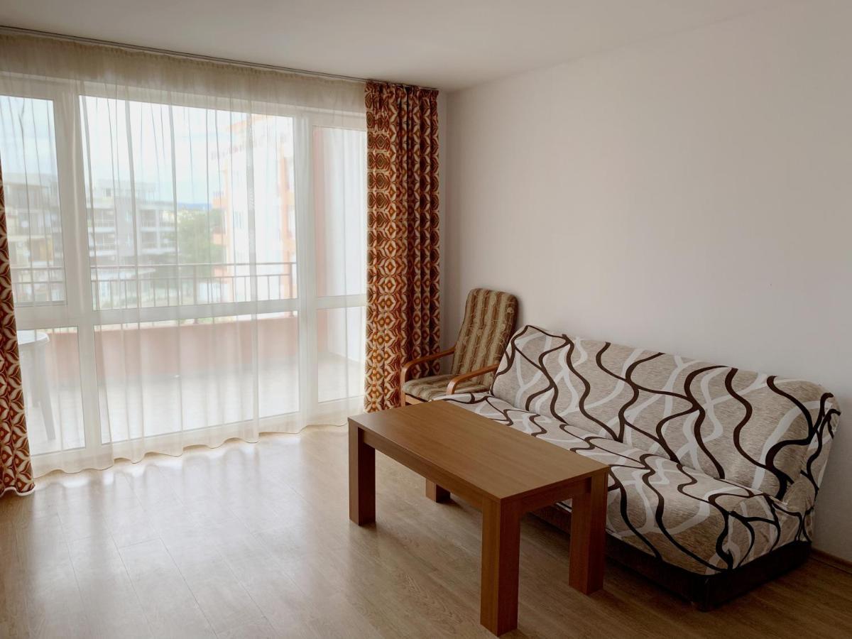 Riviera Fort Beach Apartments By Kalina Resort, Ravda Esterno foto