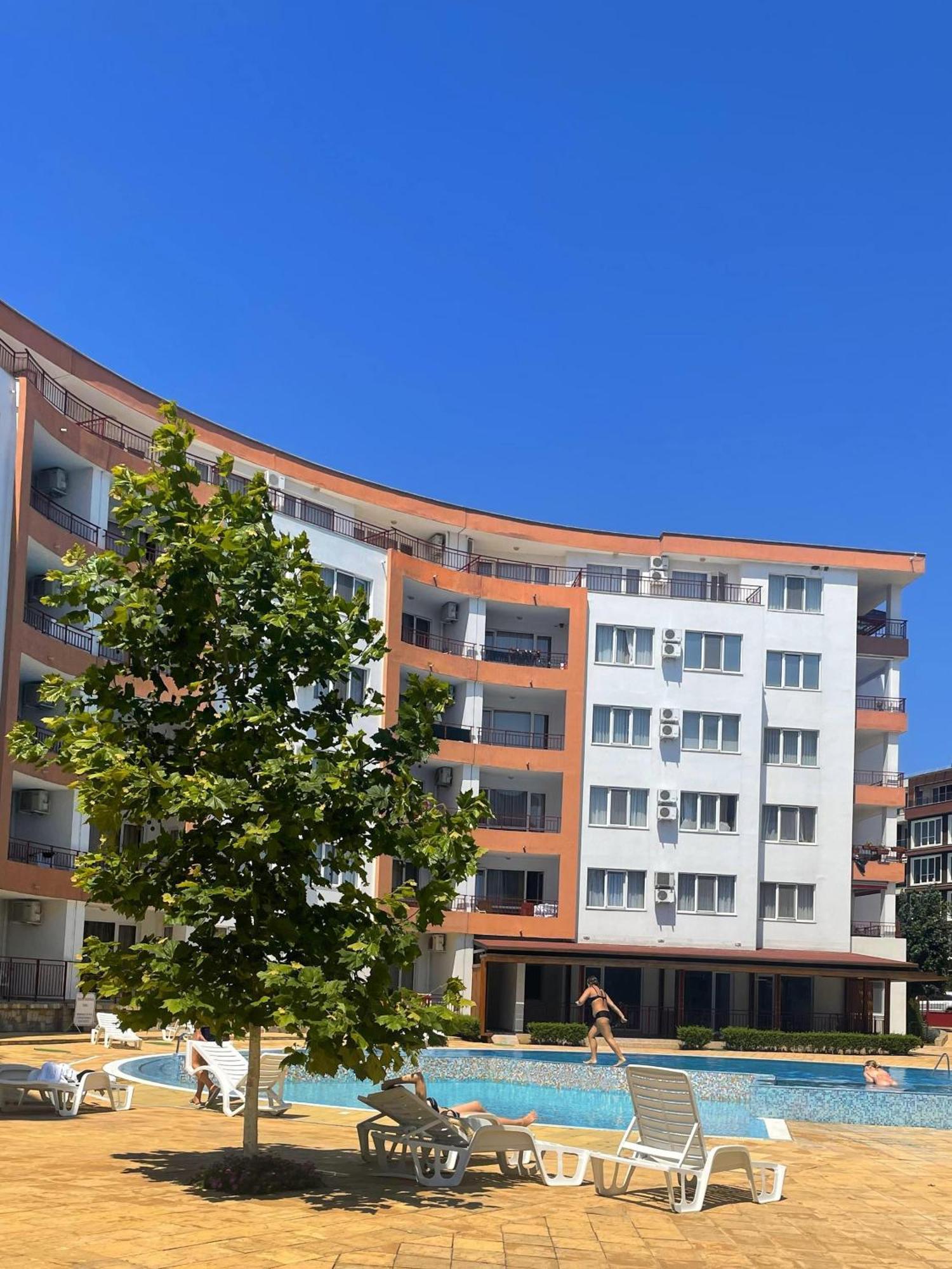 Riviera Fort Beach Apartments By Kalina Resort, Ravda Esterno foto