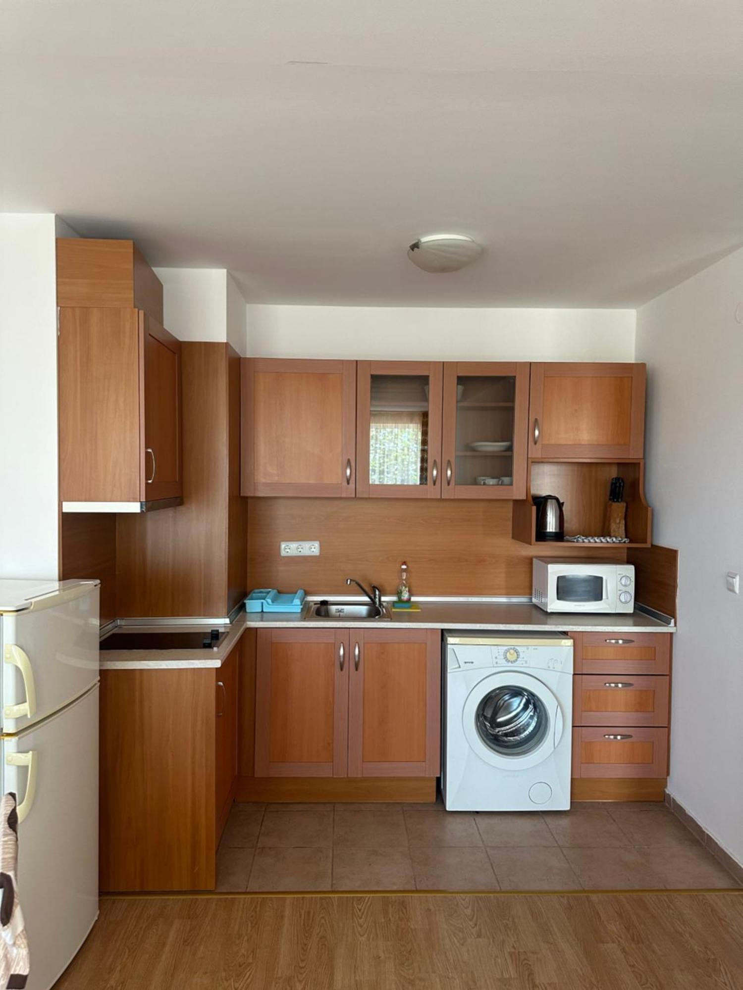 Riviera Fort Beach Apartments By Kalina Resort, Ravda Esterno foto