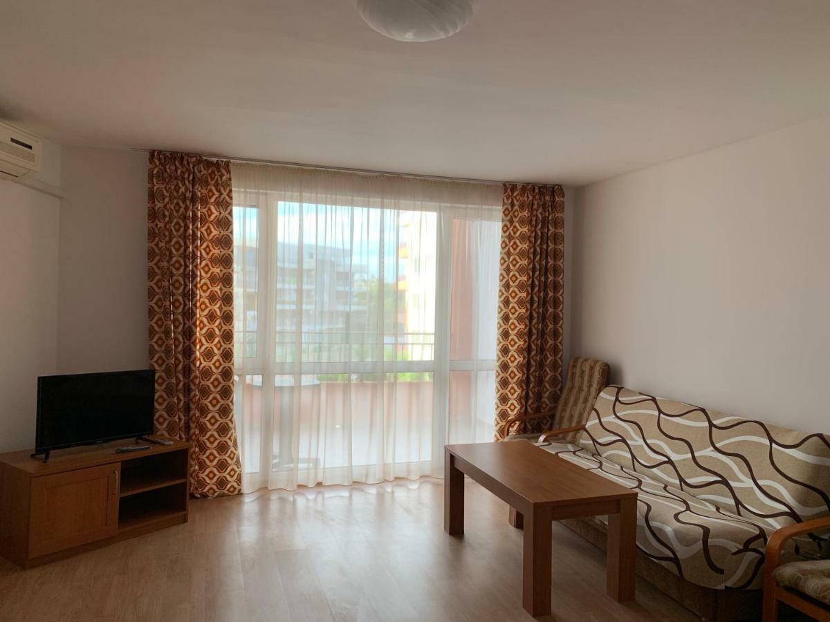 Riviera Fort Beach Apartments By Kalina Resort, Ravda Esterno foto
